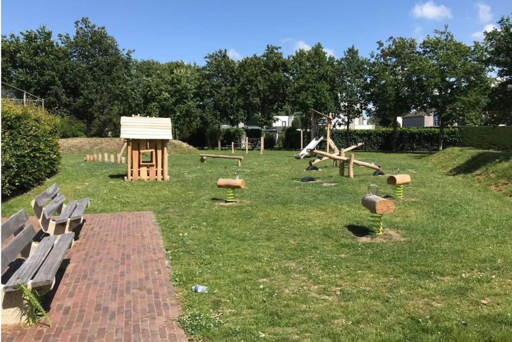 Huebsches Ferienhaus In Ouddorp - Fusslaeufig Zum Strand Und Zentrum 外观 照片