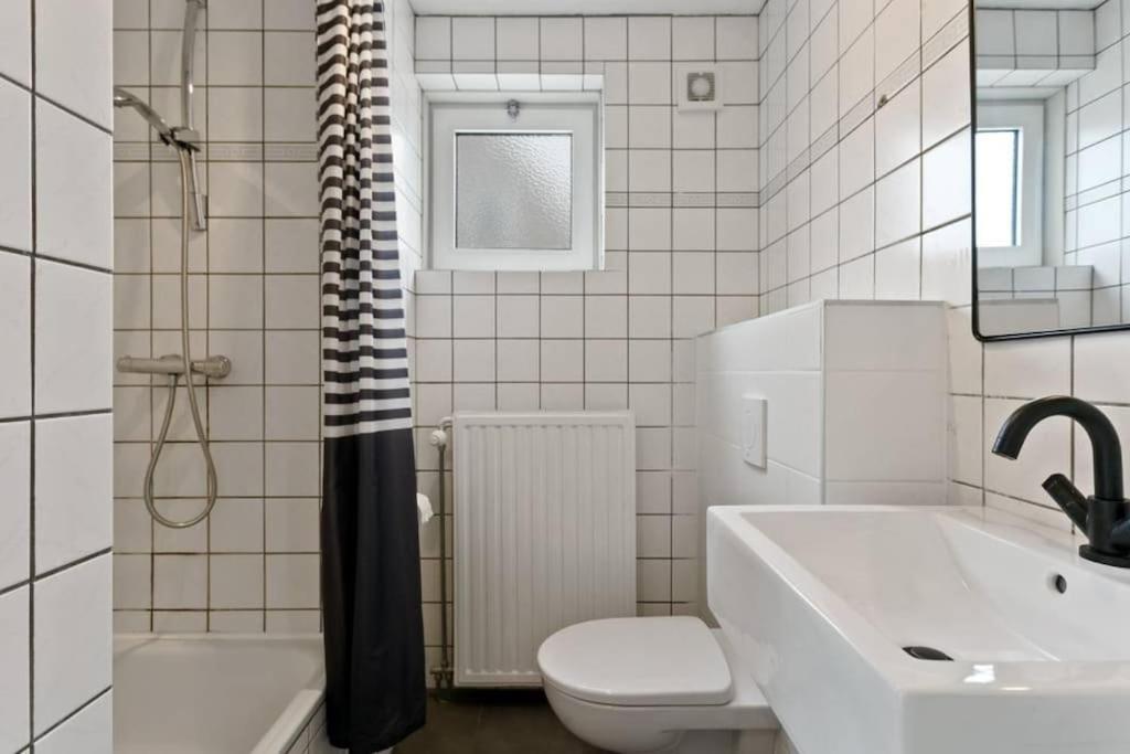 Huebsches Ferienhaus In Ouddorp - Fusslaeufig Zum Strand Und Zentrum 外观 照片