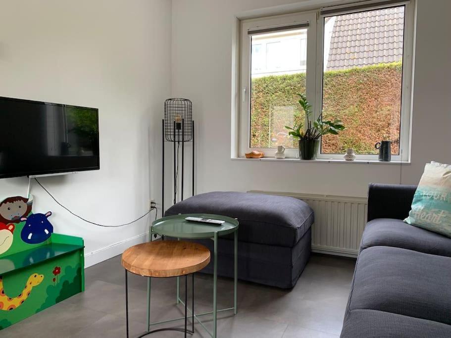 Huebsches Ferienhaus In Ouddorp - Fusslaeufig Zum Strand Und Zentrum 外观 照片