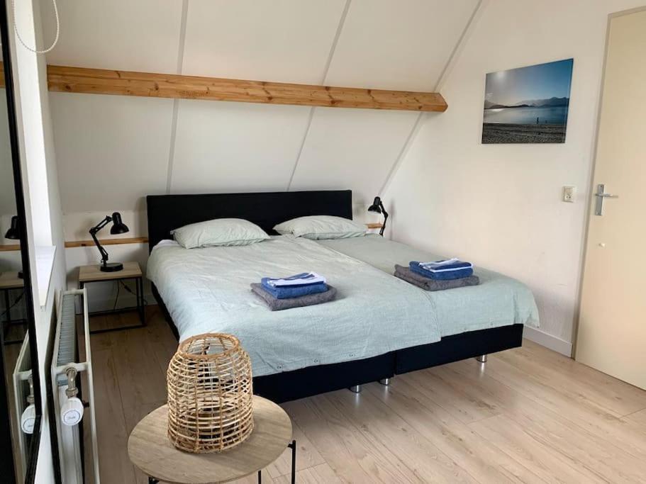 Huebsches Ferienhaus In Ouddorp - Fusslaeufig Zum Strand Und Zentrum 外观 照片