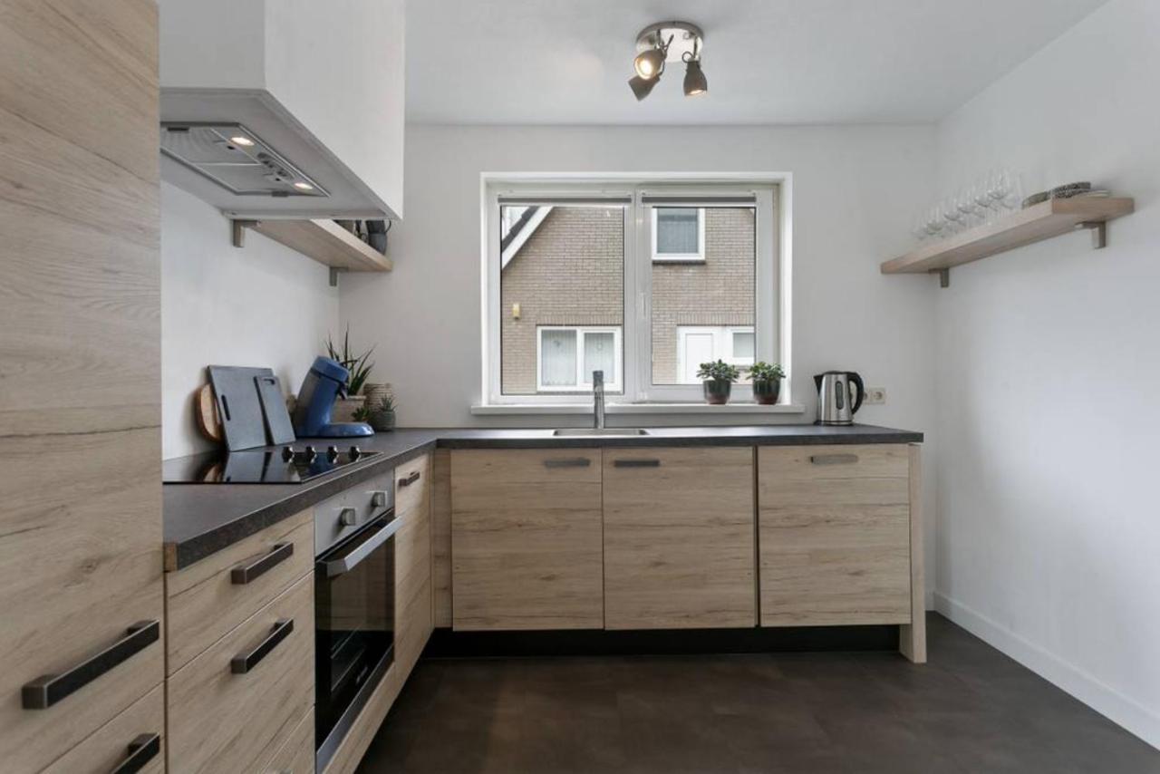 Huebsches Ferienhaus In Ouddorp - Fusslaeufig Zum Strand Und Zentrum 外观 照片